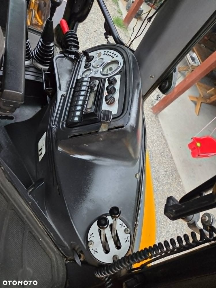JCB 3CX - 21