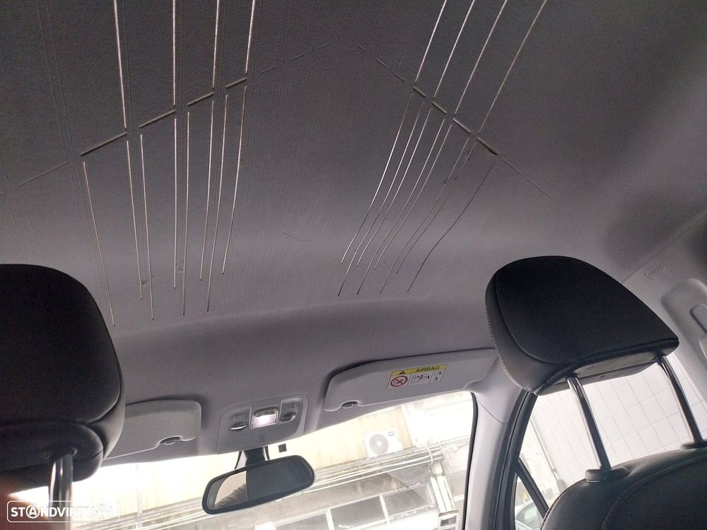 Peugeot 2008 1.6 e-HDi Allure - 10