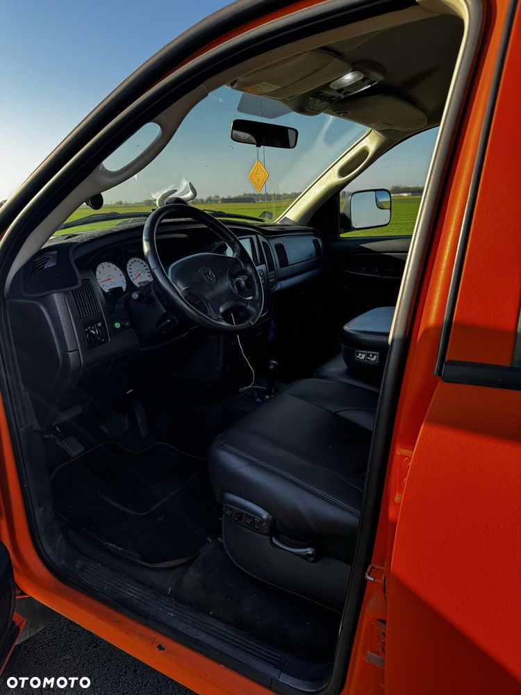 Dodge RAM - 6