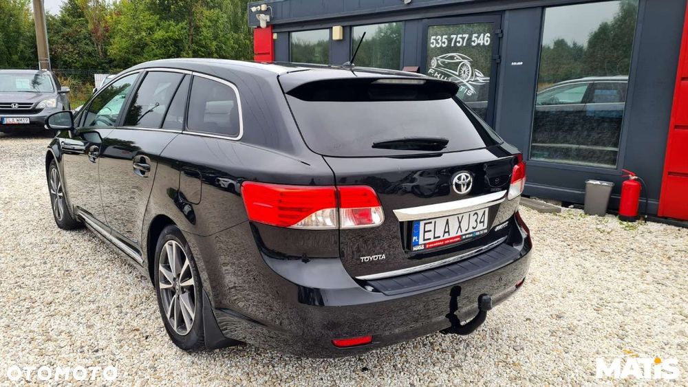 Toyota Avensis - 9