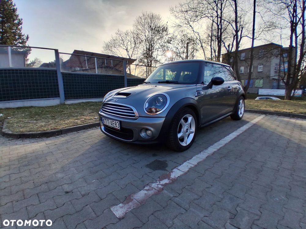MINI Cooper Standard - 2
