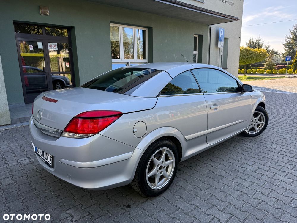 Opel Astra 1.6 Catch me - 25
