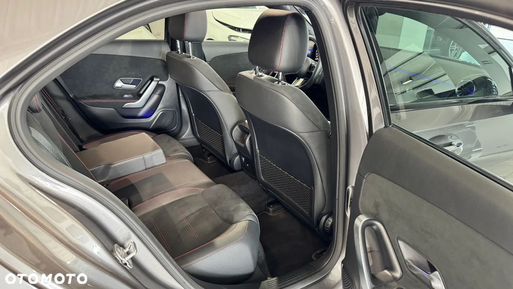 Mercedes-Benz Klasa A 250 e PHEV AMG Line 8G-DCT - 30