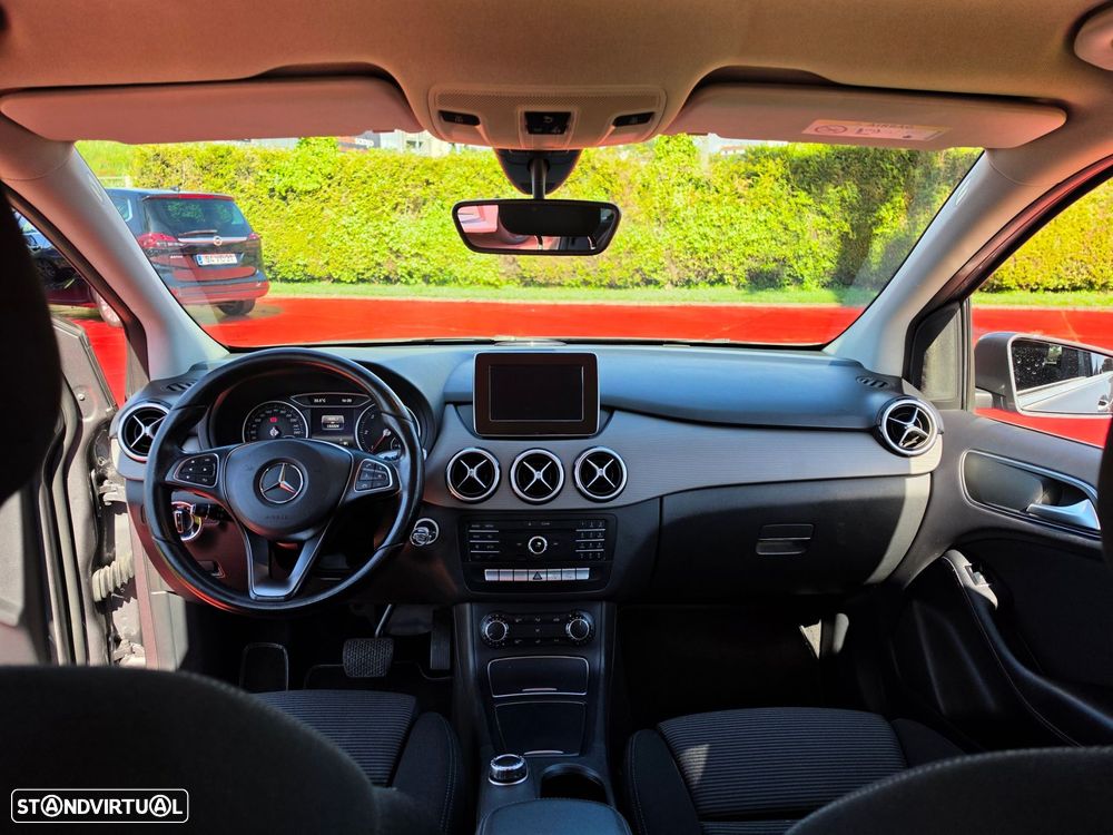 Mercedes-Benz B 180 d Style Aut. - 18