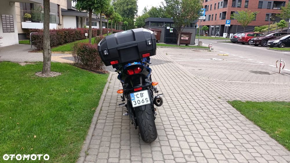 Yamaha FZ8 - 6