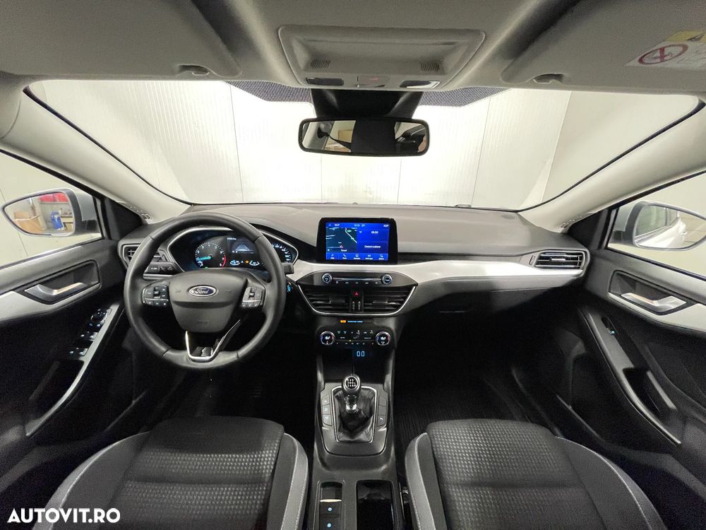 Ford Focus 1.0 EcoBoost Trend Edition - 8