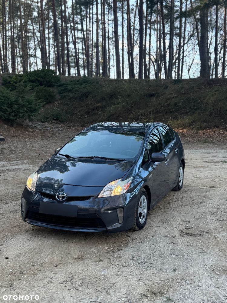 Toyota Prius 1.8 HSD Prestige - 2