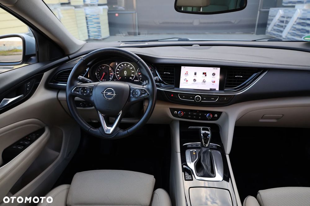 Opel Insignia 2.0 Direct Inj Trb 4x4 Business Innovation - 32