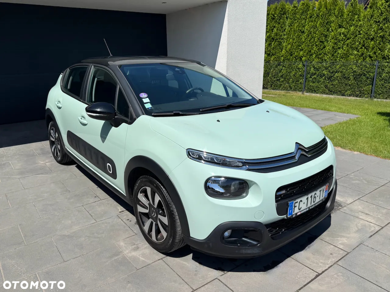 Citroën C3 1.2 PureTech Shine EAT6 - 2