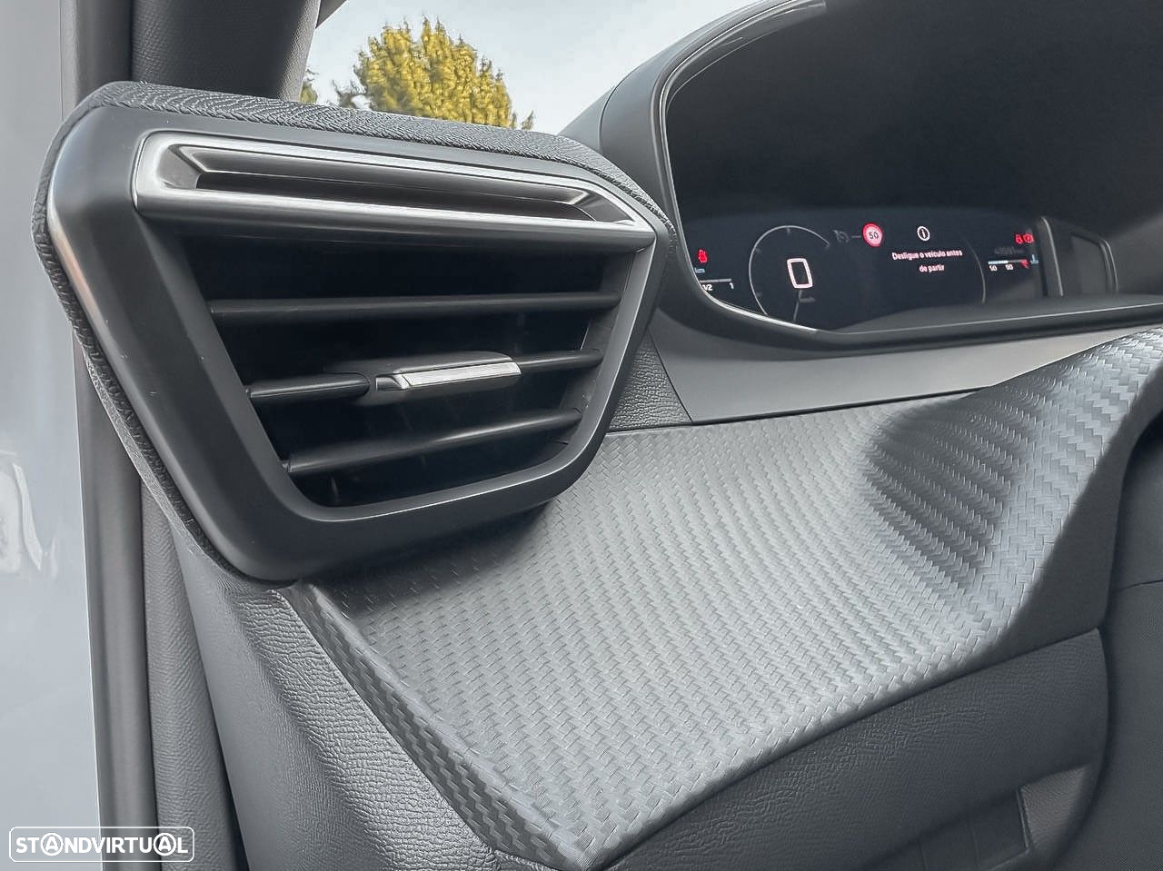 Peugeot 2008 1.2 PureTech Allure - 13