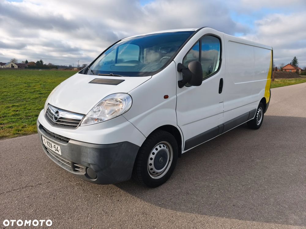 Opel Vivaro - 1
