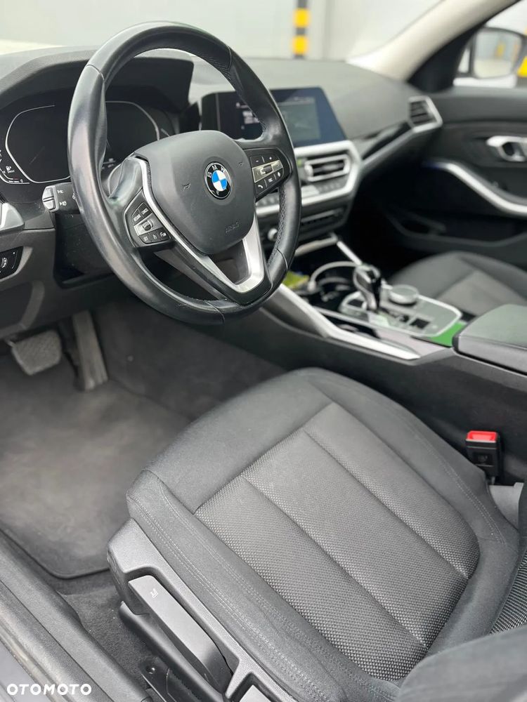 BMW Seria 3 318d Advantage - 7