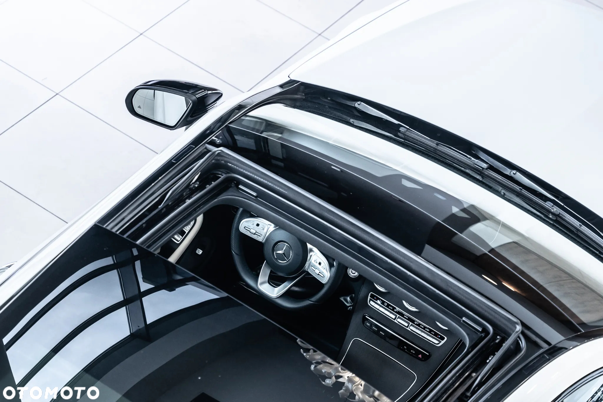 Mercedes-Benz Klasa C 300 9G-TRONIC - 12
