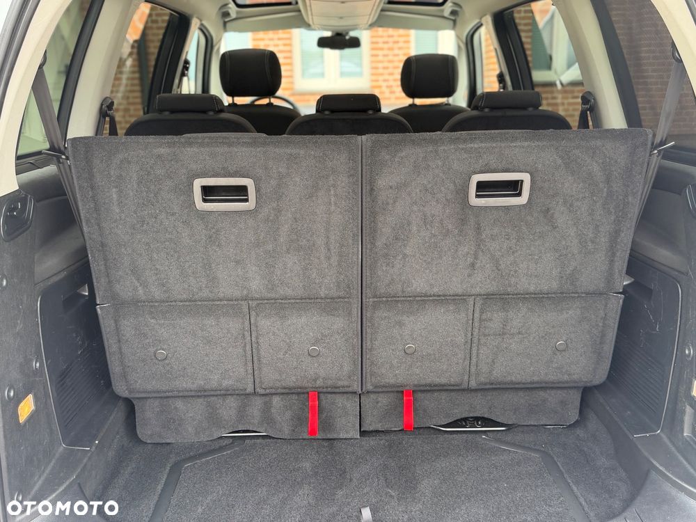 Ford Galaxy 2.0 TDCi Titanium - 21
