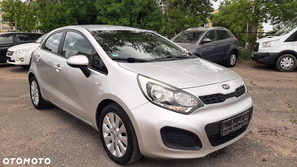 Kia Rio 1.2 Attract - 2