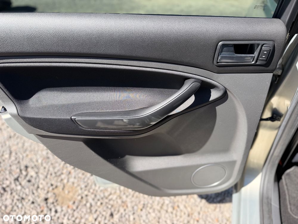 Ford Focus C-Max - 34