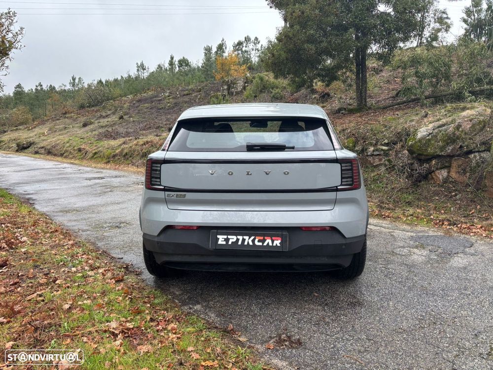 Volvo EX30 69 kWh Single Motor Extended Range Plus - 10