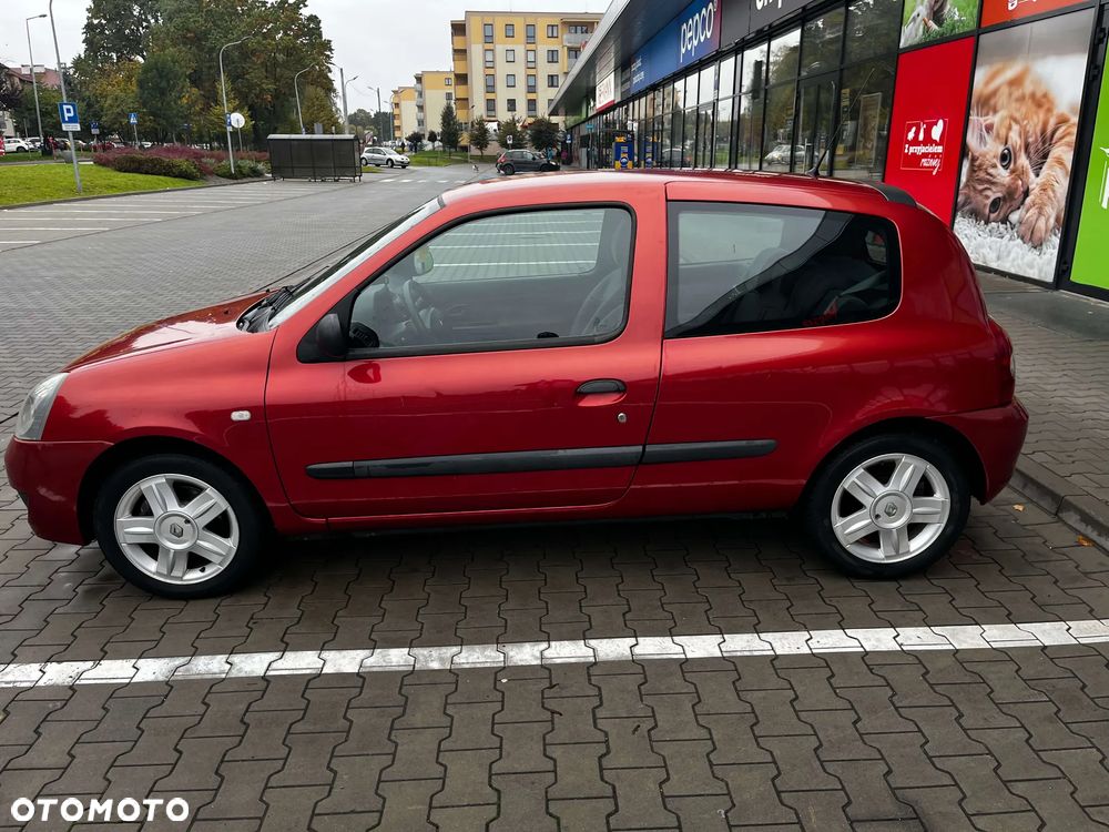 Renault Clio - 6
