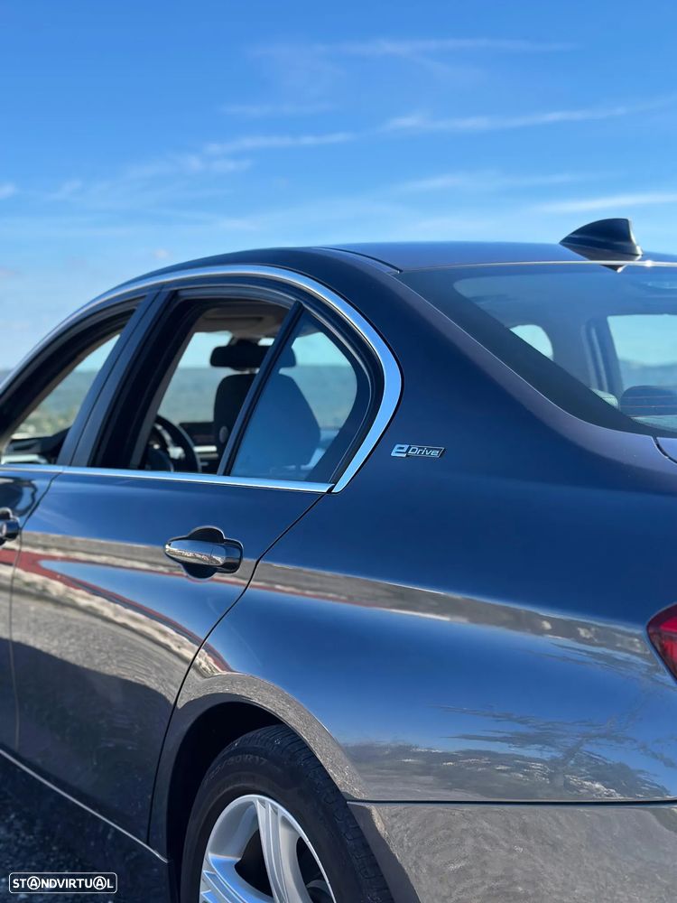 BMW 330 e iPerformance - 21