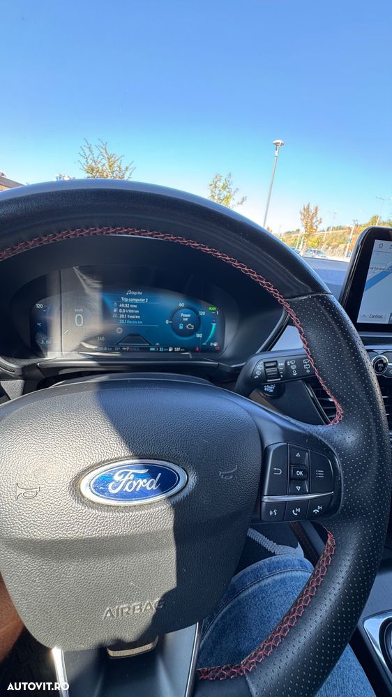 Ford Kuga 2.5 Duratec PHEV ST Line X - 19