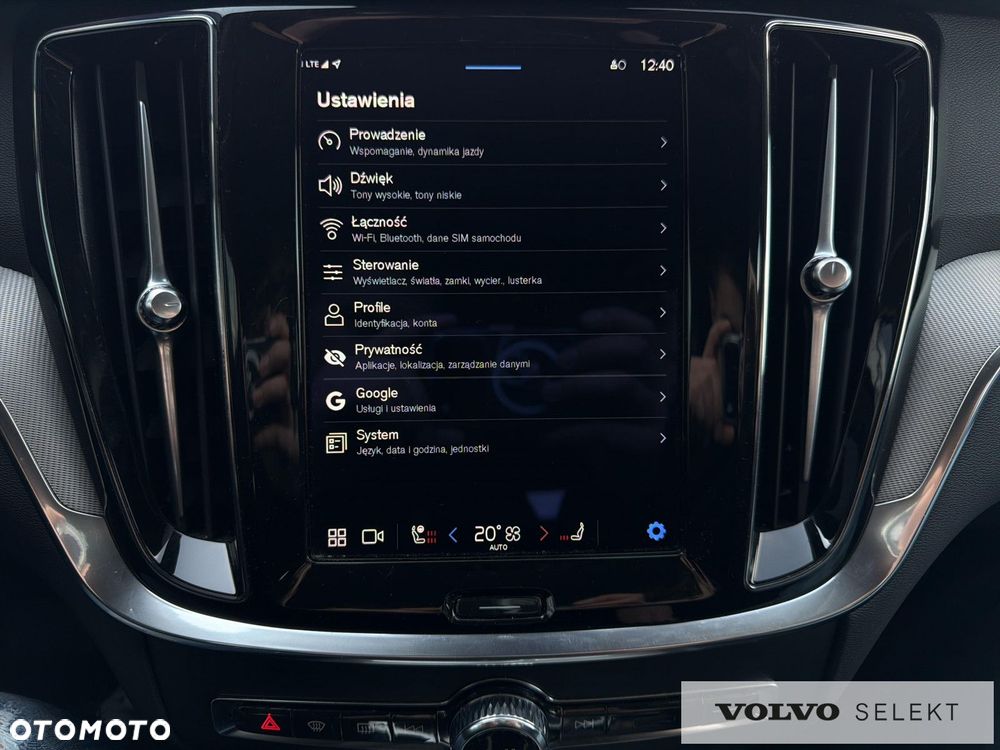 Volvo V60 Cross Country - 24