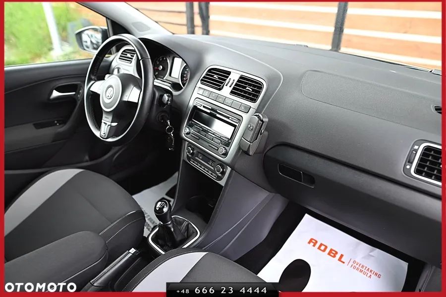 Volkswagen Polo 1.2 TSI MATCH - 15