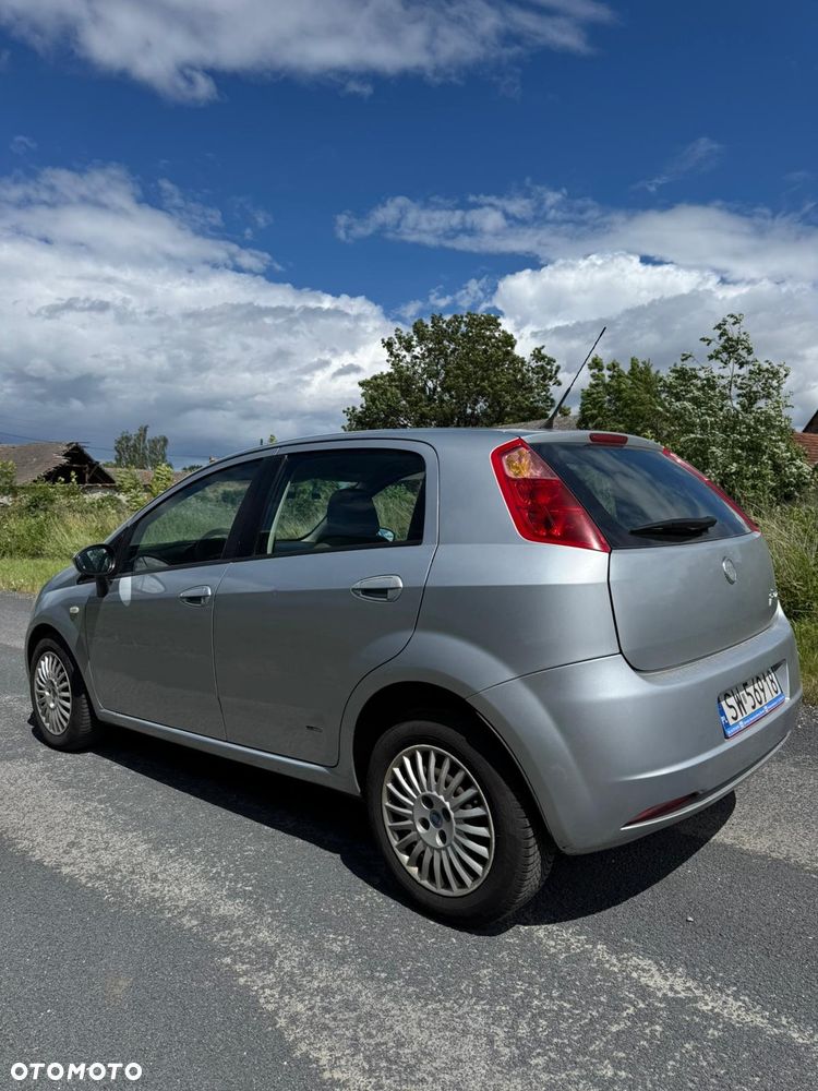 Fiat Grande Punto - 4