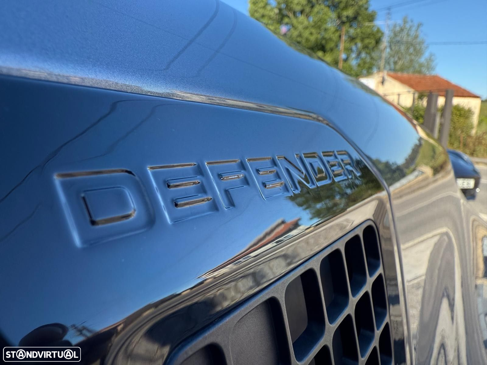 Land Rover Defender 110 D250 X-Dynamic HSE - 13
