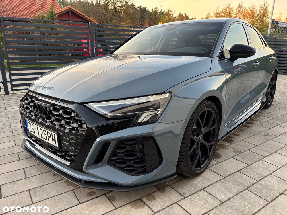 Audi RS3 Limousine - 13