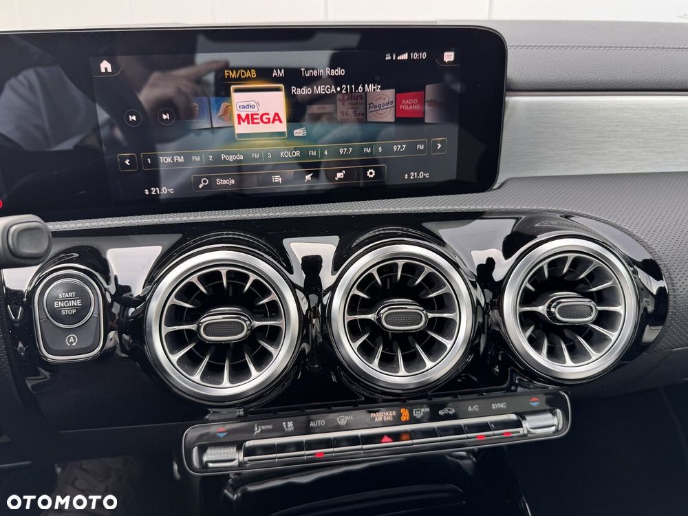Mercedes-Benz CLA AMG 35 4-Matic 7G-DCT - 31