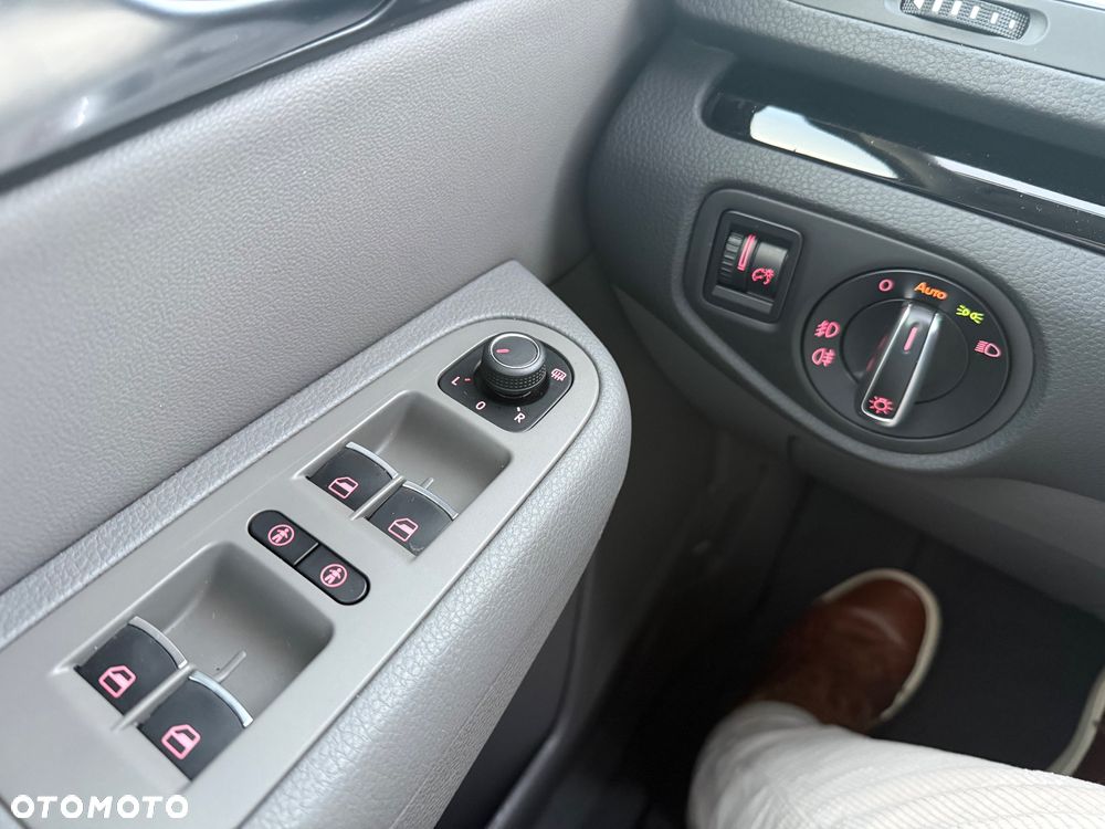 Volkswagen Sharan 2.0 TDI BMT Highline DSG - 23