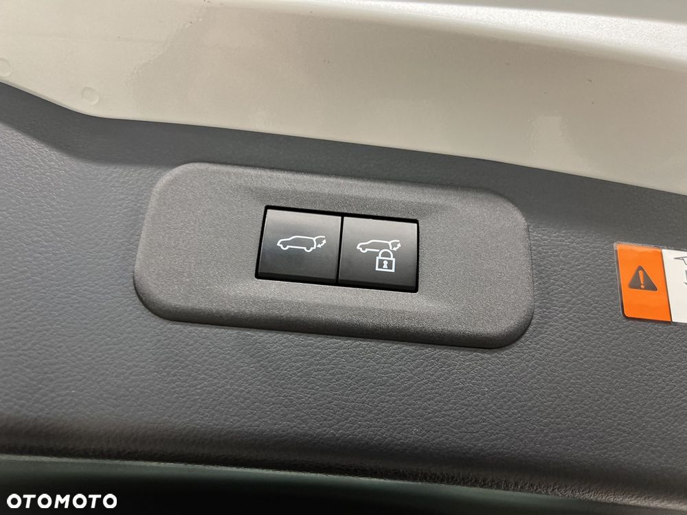 Lexus NX - 33