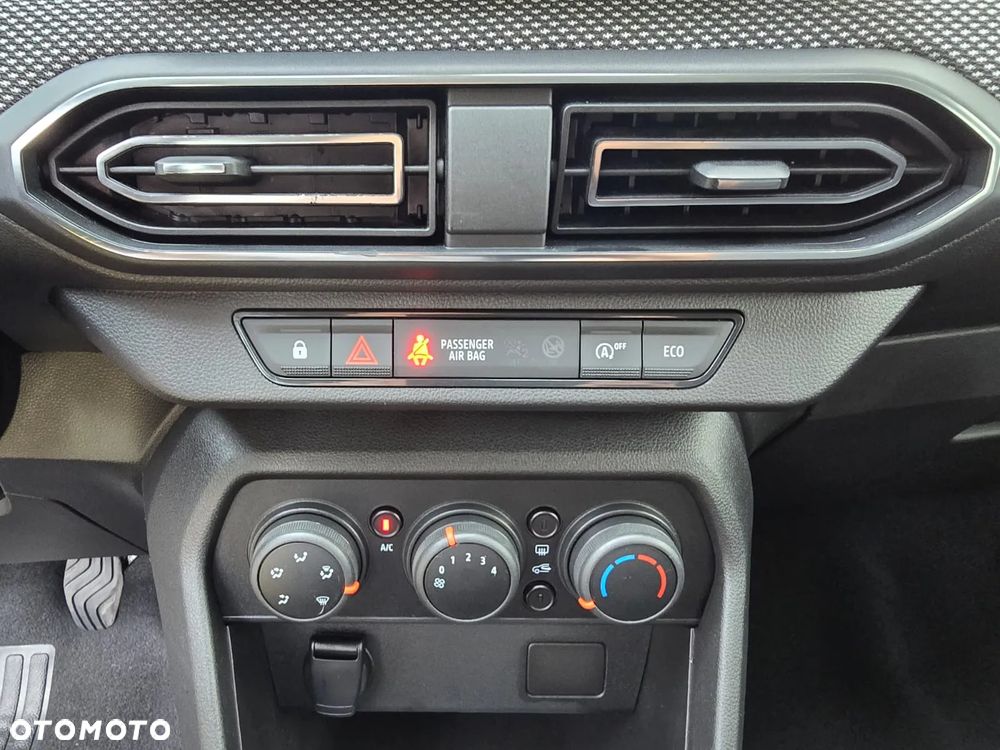 Dacia Sandero 1.0 TCe Laureate S&S - 28