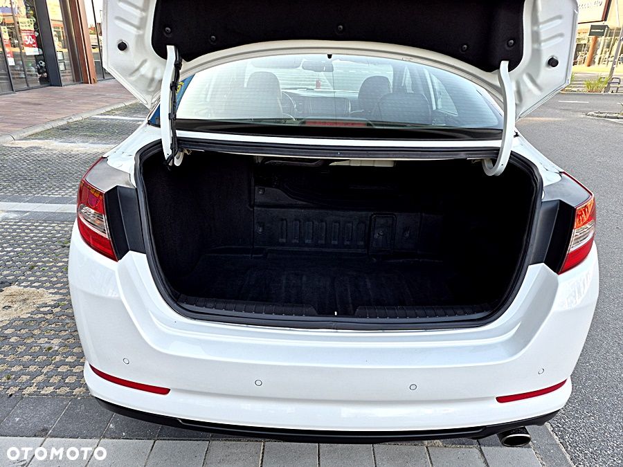 Kia Optima - 15
