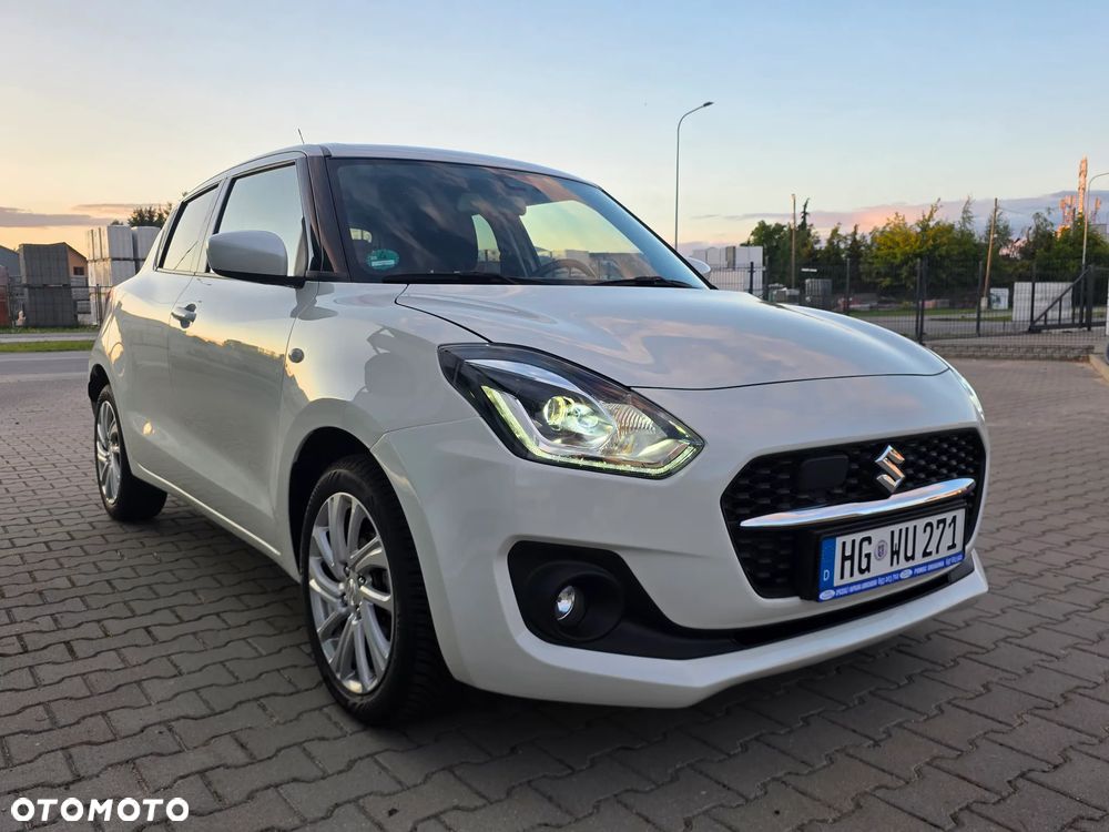 Suzuki Swift 1.2 Dualjet SHVS Premium CVT - 5