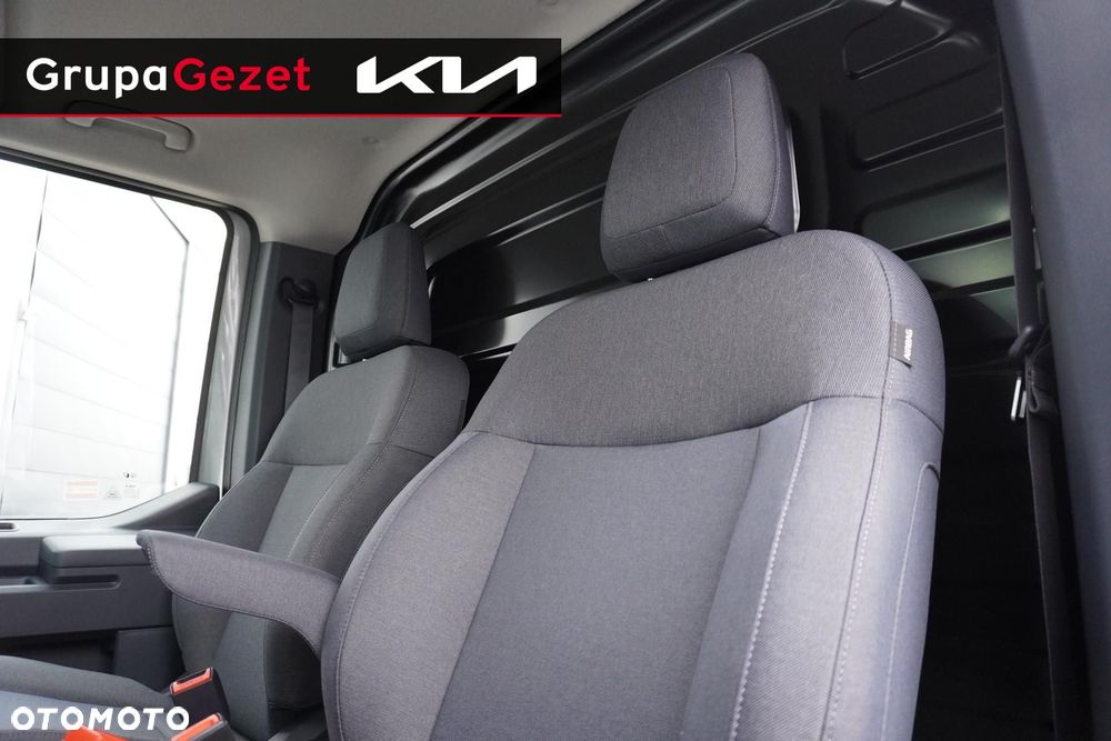 Kia PV5 - 6