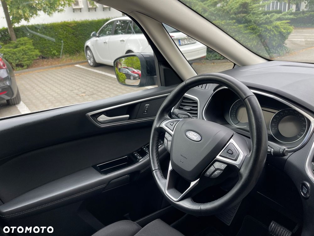 Ford S-Max - 29