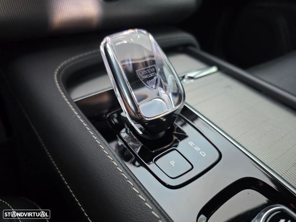 Volvo XC 90 2.0 T8 PHEV Plus Dark AWD - 12