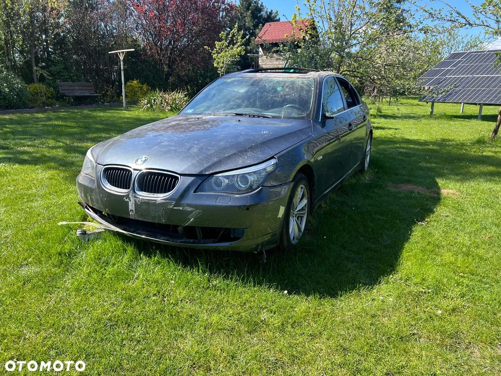 BMW Seria 5 520d Edition Sport - 8