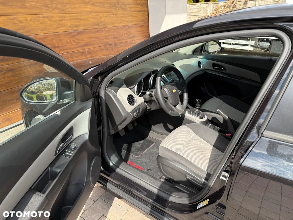 Chevrolet Cruze - 5