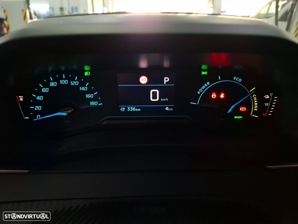Peugeot e-2008 54 kWh Style - 9