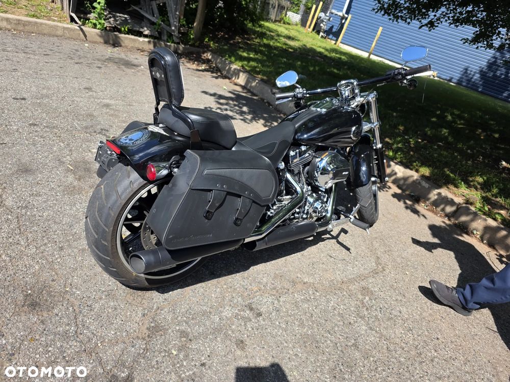 Harley-Davidson FXSB Breakout - 10