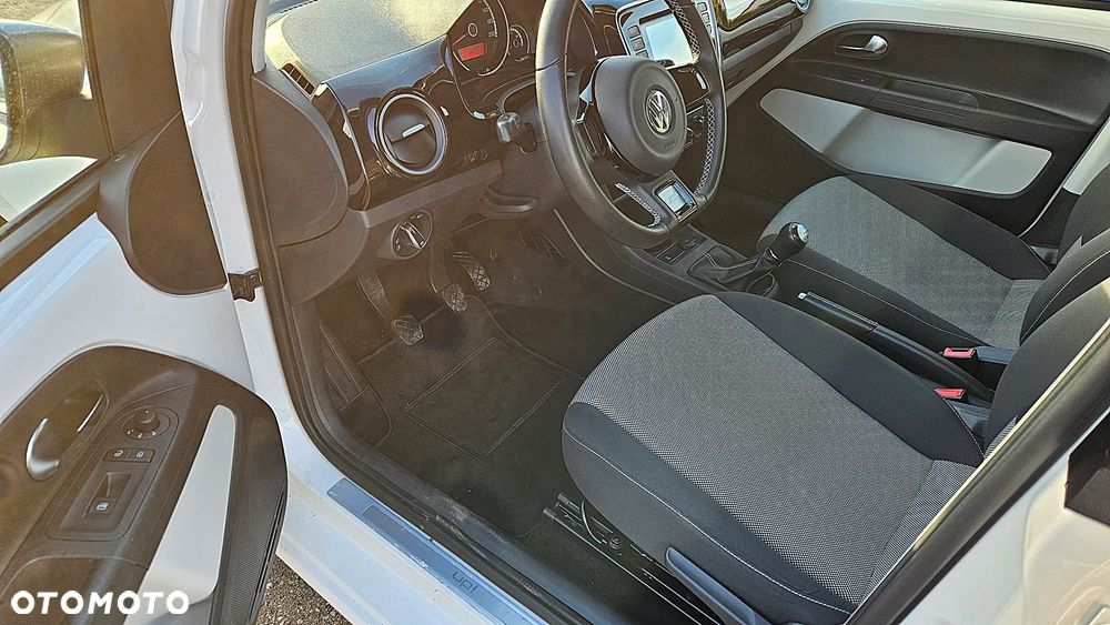 Volkswagen up! (BlueMotion Technology) high - 9
