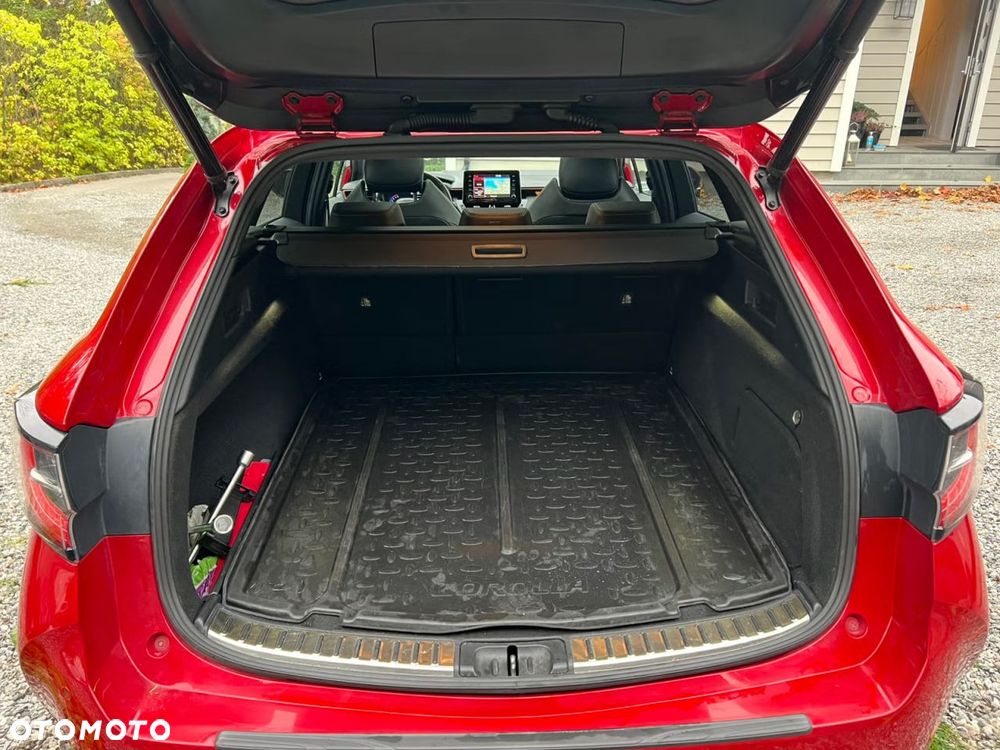 Toyota Corolla 2.0 Lounge - 32