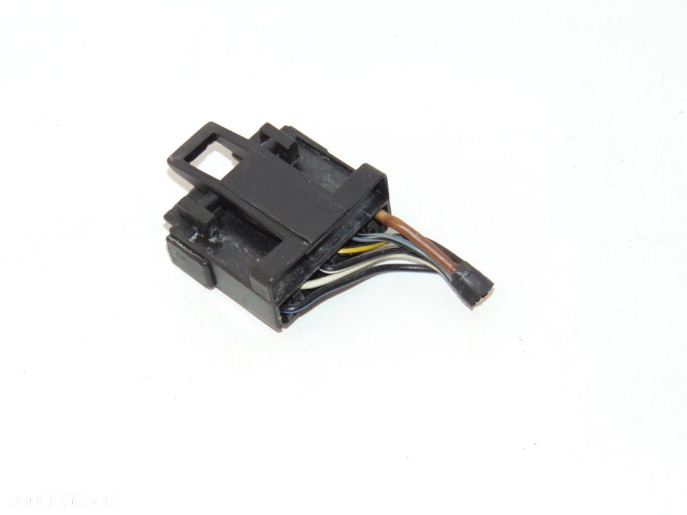 Wkład lewy prawy oprawka żarówek lampy tylnej tył lewej prawej Opel Vectra C HB hatchback liftback sedan 02-05r - 9