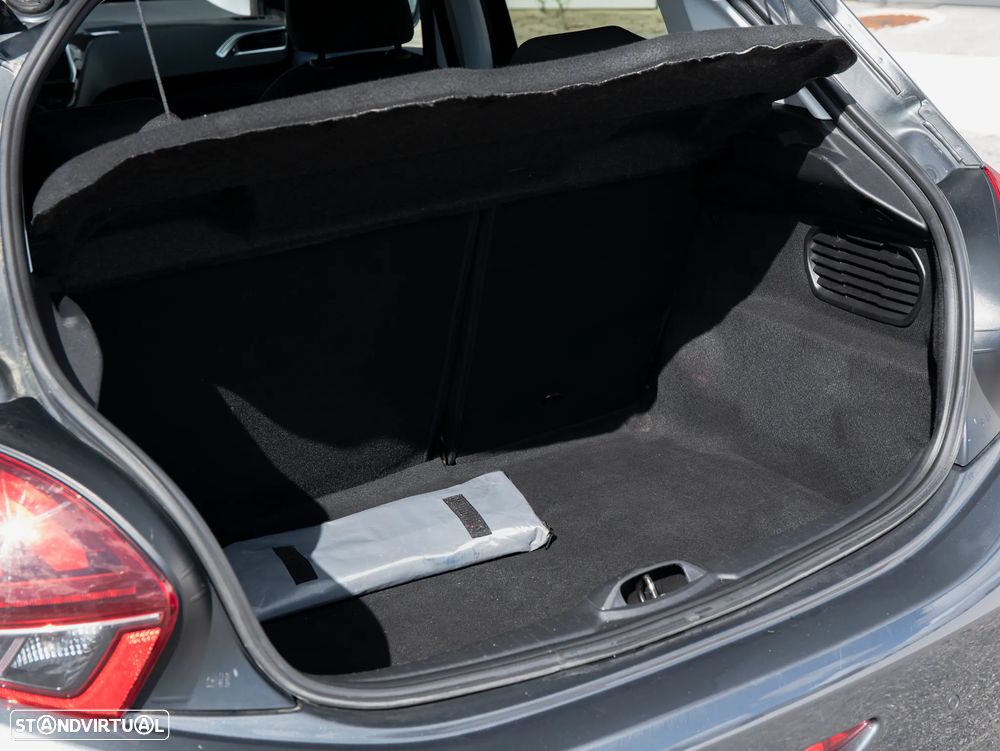 Peugeot 208 1.2 PureTech Style - 31