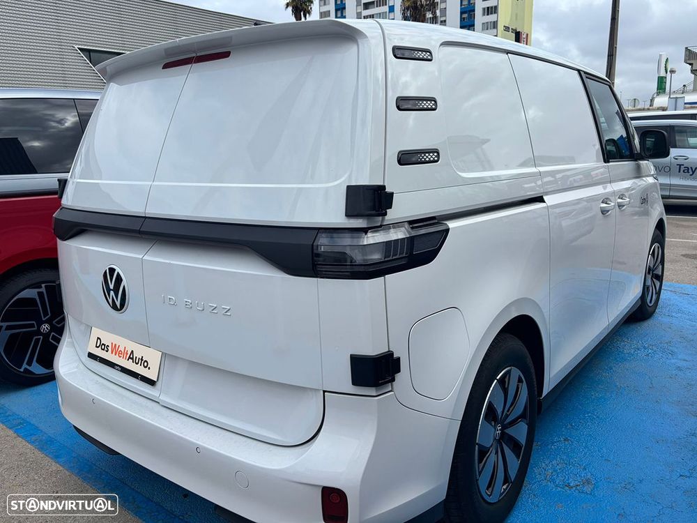 VW id-buzz cargo 84 kwh pro - 4