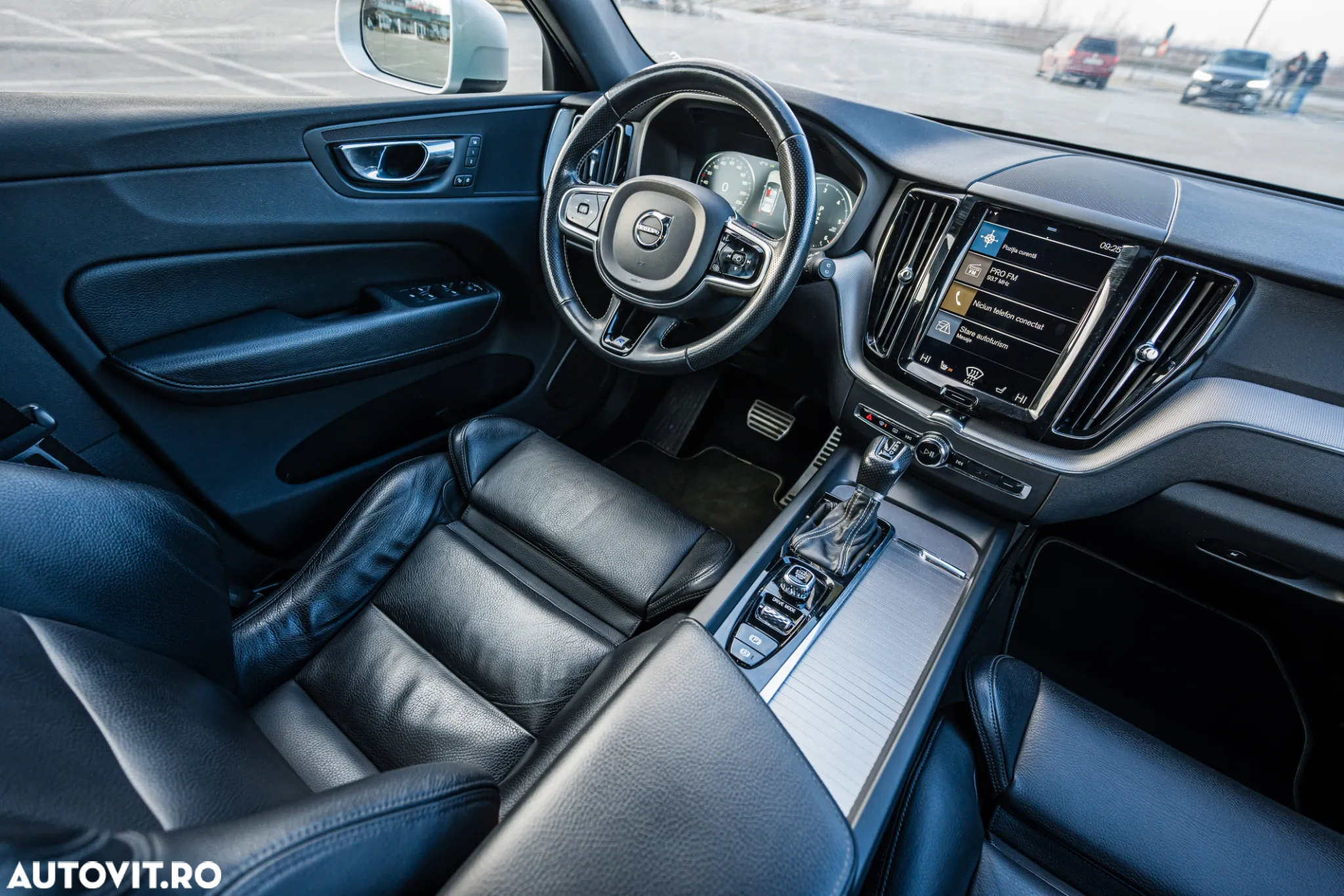 Volvo XC 60 D4 AWD Geartronic RDesign - 11