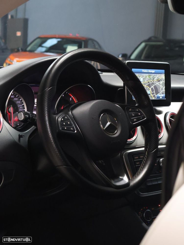 Mercedes-Benz CLA 200 d Shooting Brake Urban - 18