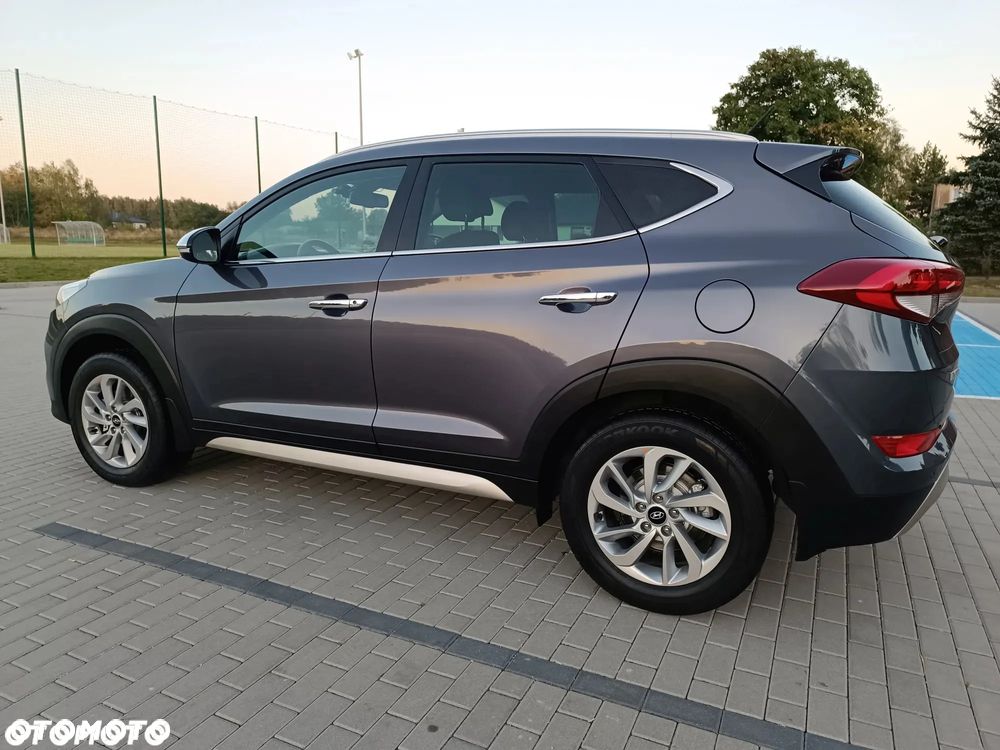 Hyundai Tucson 1.6 GDI BlueDrive Style 2WD - 25
